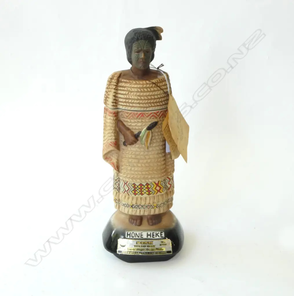 JIM BEAM VINTAGE DECANTER 'HONE HEKE' musical base not working with original label Image 1++