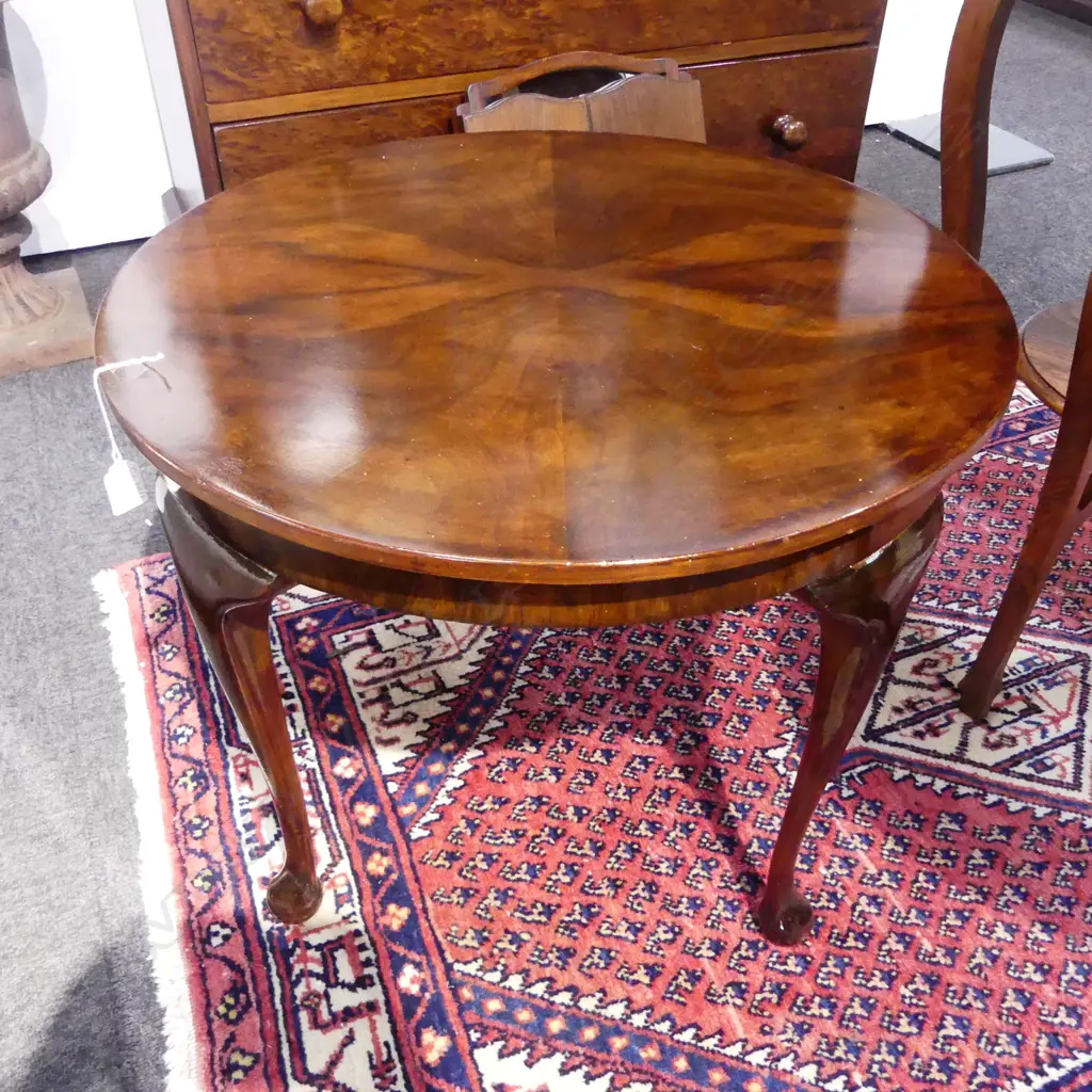 QUEEN ANNE STYLE SIDE TABLE H.470mm, 610mm dia Image 1++