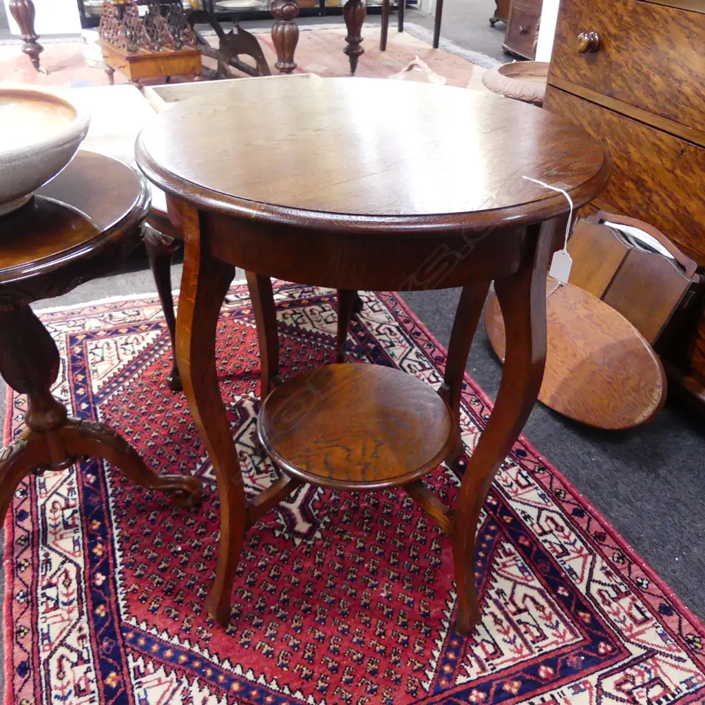 OAK SIDE TABLE H.750mm, 610mm dia Image 1++