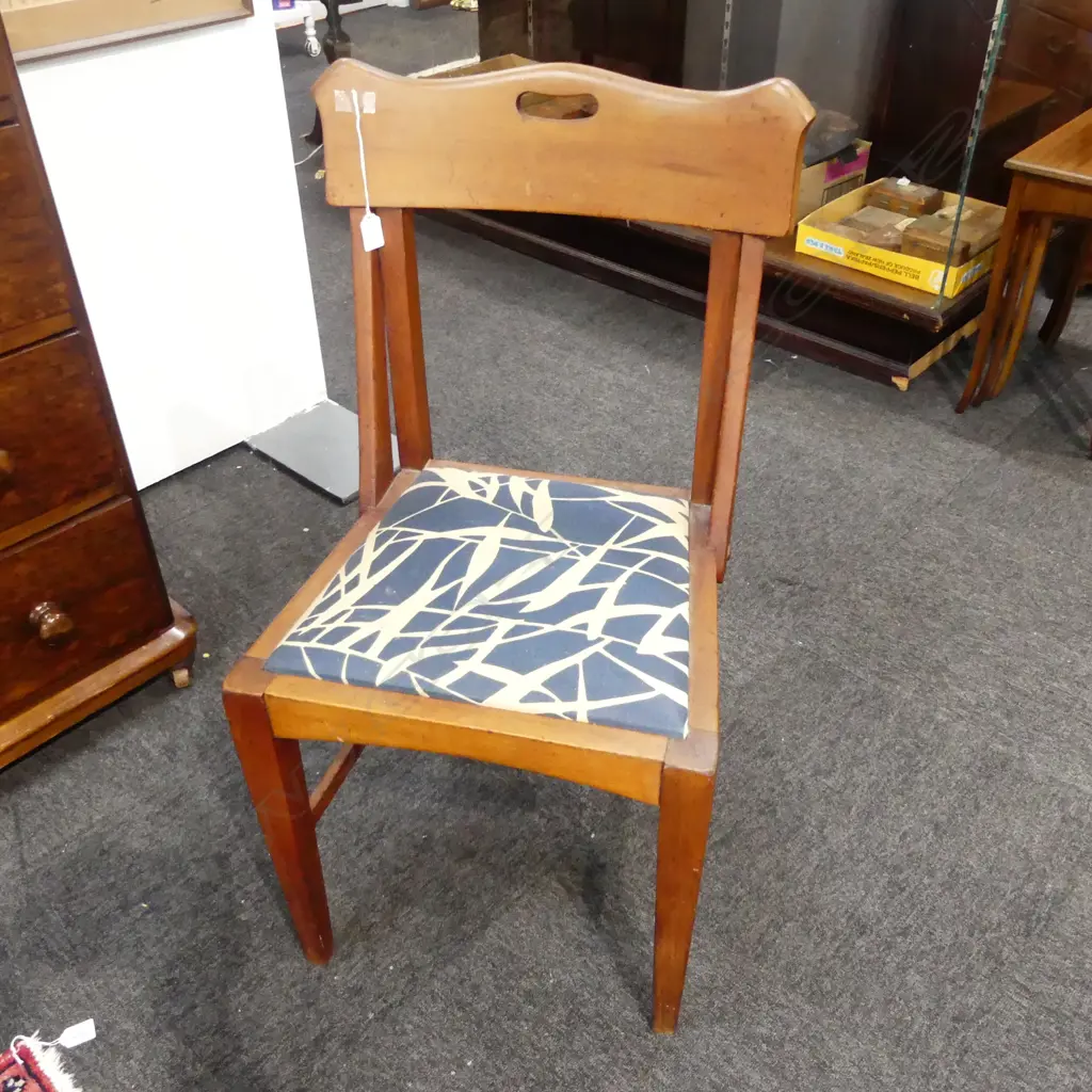 VINTAGE DINING CHAIR  Image 1++