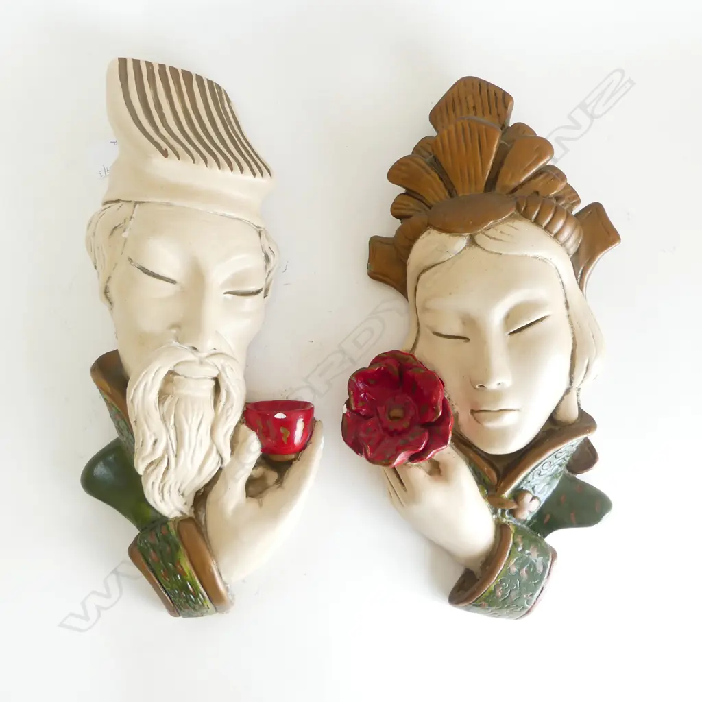 PR RETRO PAINTED PLASTER ORIENTAL WALL FACES H.420mm Image 1++