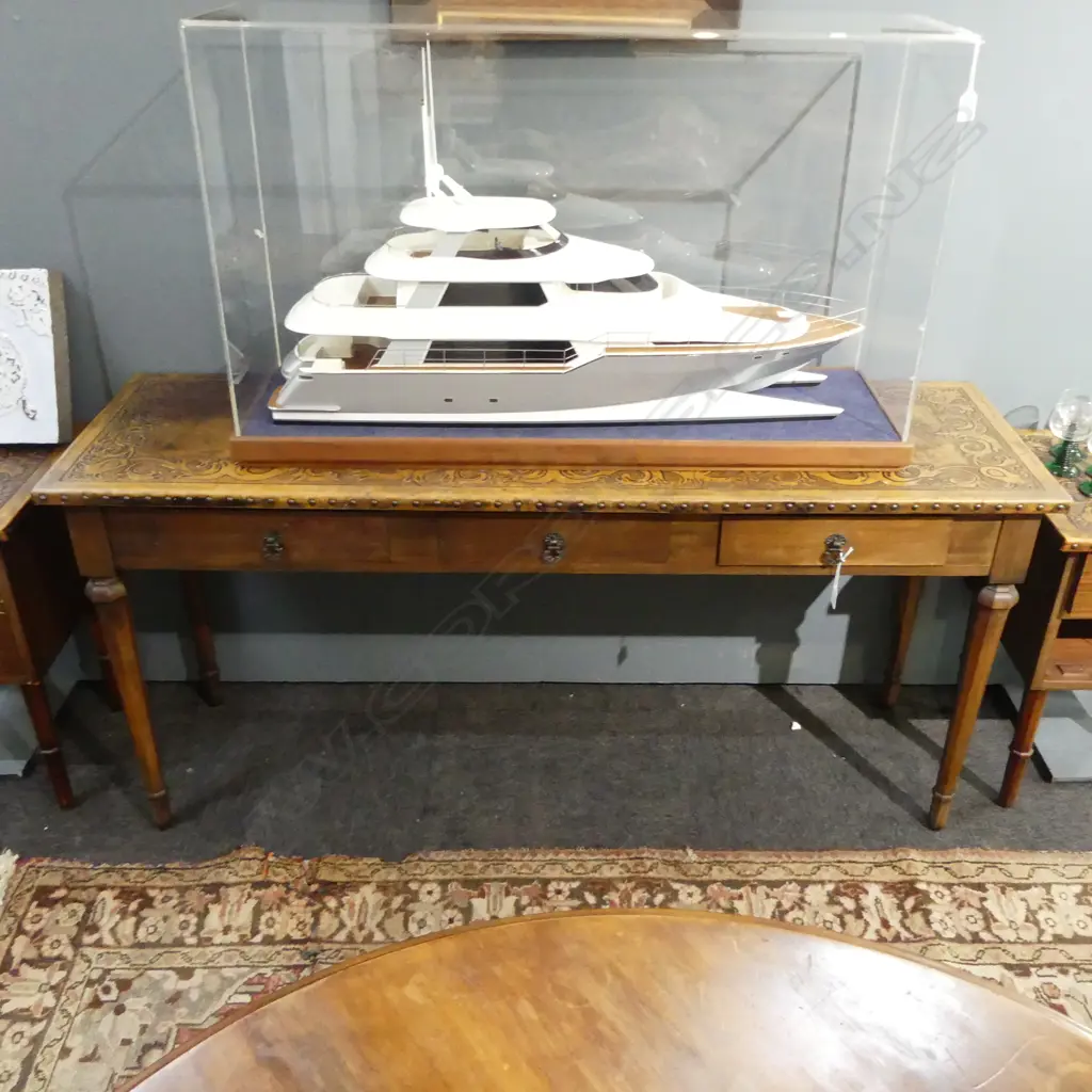 HALL TABLE; TOOLED LEATHER TOP 1530x470x720mm Image 1++