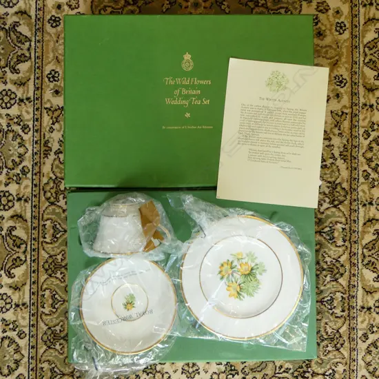 BOXED ROYAL WORCESTER 'WILD FLOWERS OF BRITAIN WEDDING TEA SET' ACONITE CUP & SAUCER