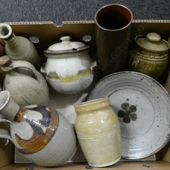 ASST POTTERY PCES; NZ & INTERNATIONAL (FAULTS)