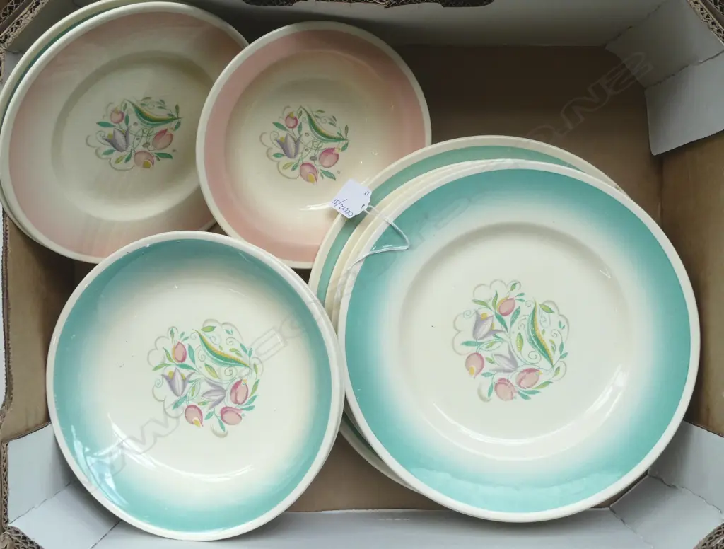 17 PC SUSIE COOPER ASST. DRESDEN SPRAY DINNER WARE LUNCH PLATES, BOWLS ETC  Image 1++