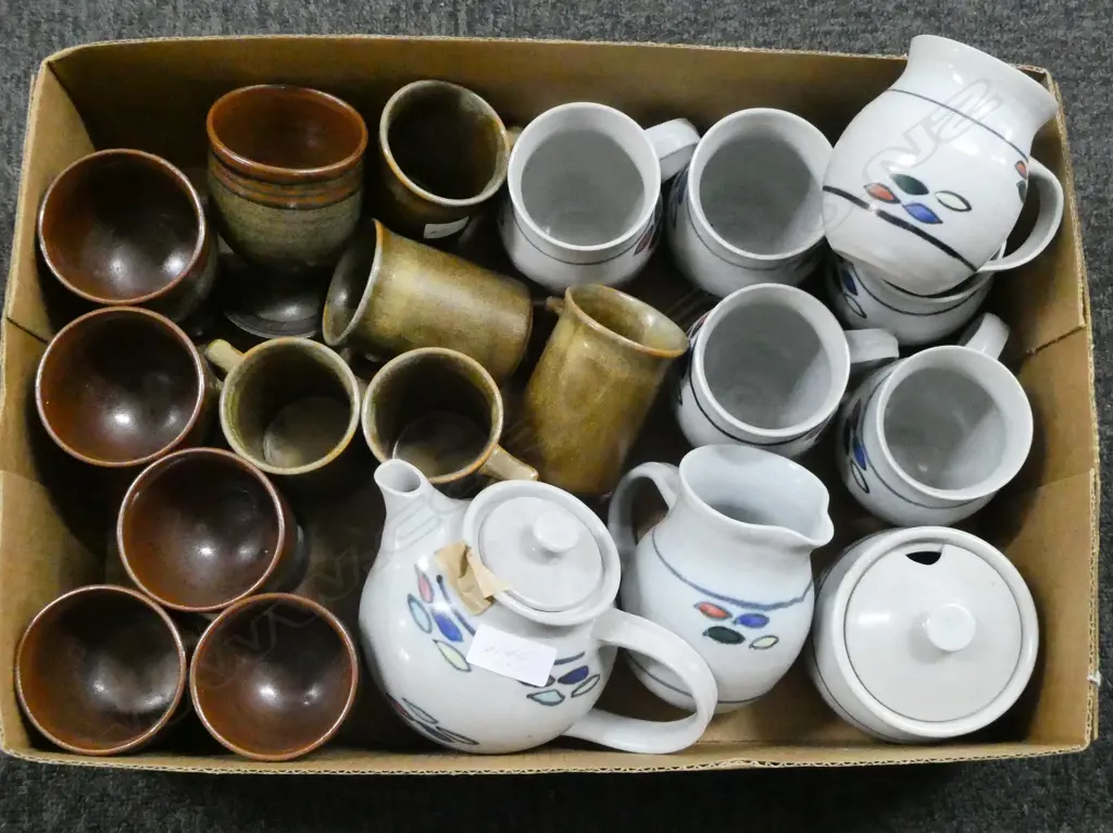 6 BRUCE LISSANT POTTERY GOBLETS (H.110mm) w. UNMARKED TEASET & 6 OTHERS Image 1++