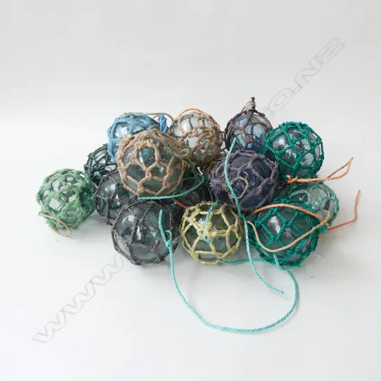 20 OLD GLASS BALL FISHING FLOATS w. NETTING 90mm dia