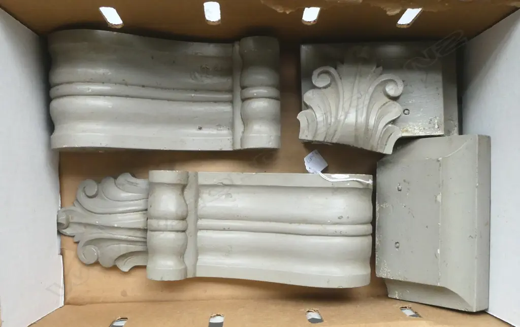 PR PAINTED WOODEN CORBELS H.420mm Image 1++