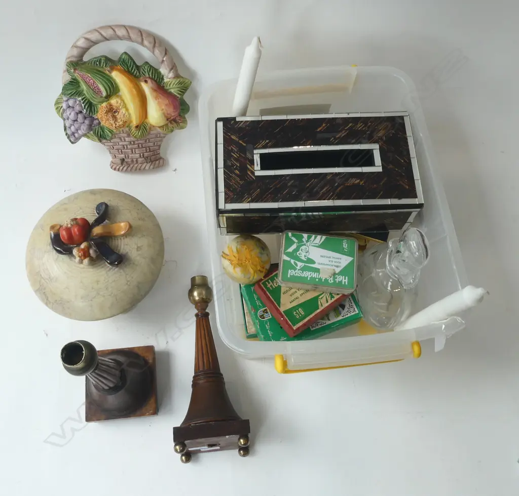 ASST. ITEMS; PR WOODEN CANDLESTICKS, DECO CERAMICS, CARDS ETC Image 1++