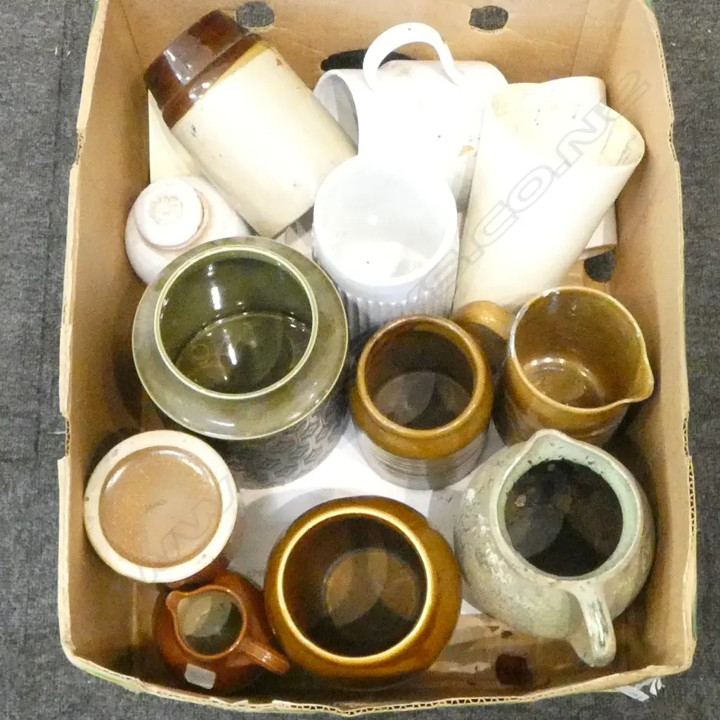 ASST MODERN CERAMIC PLANTERS, POTTERY & STONEWARE JUGS etc (FAULTS) Image 1++