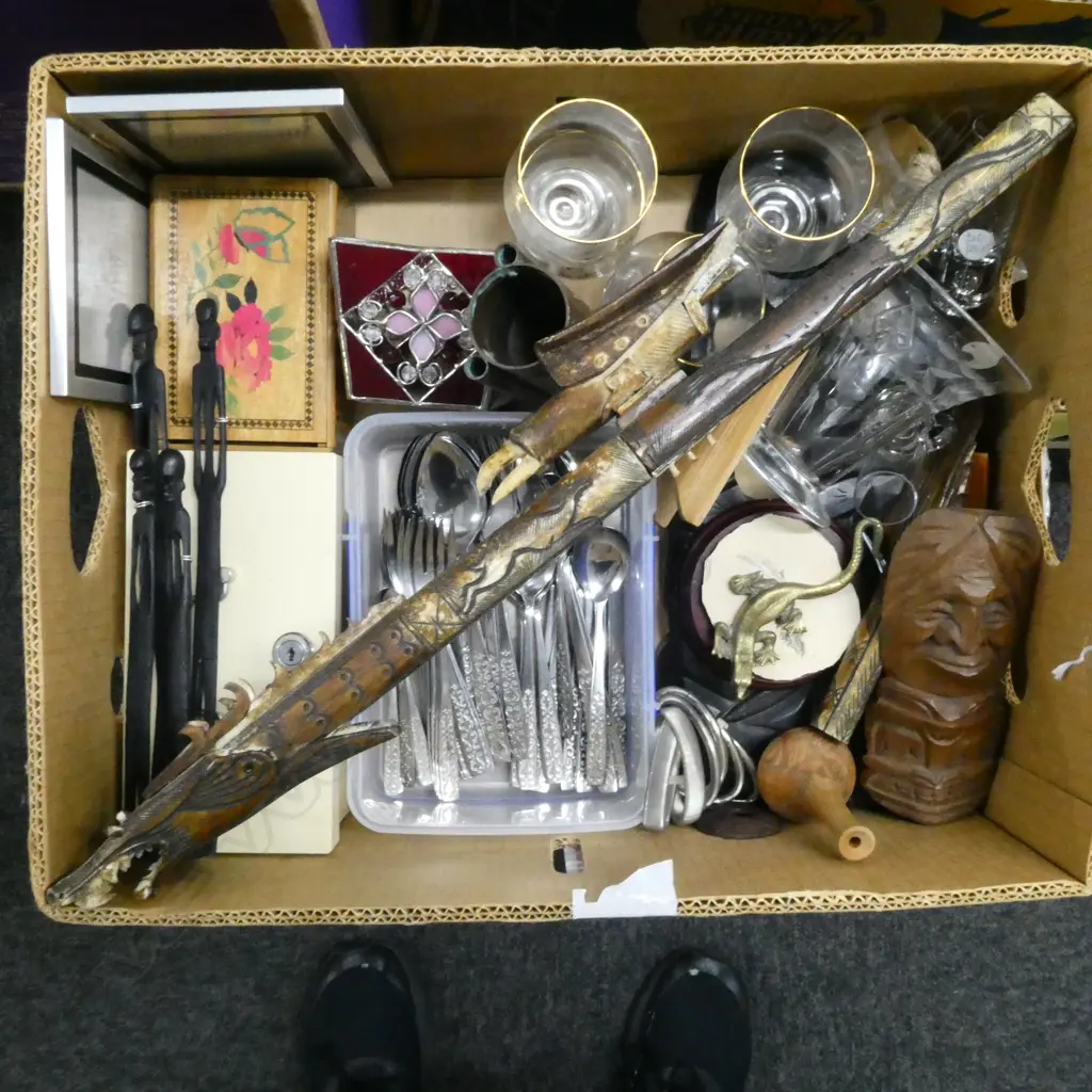 MIXED LOT S/STEEL CUTLERY INDONESIAN BLOWPIPE GLASS WOOD ETC Image 1++