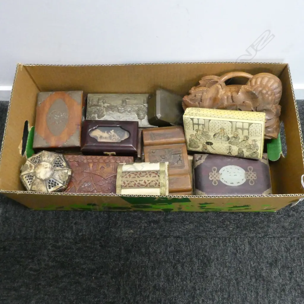 COLLECTION OF 12  TRINKET BOXES Image 1++