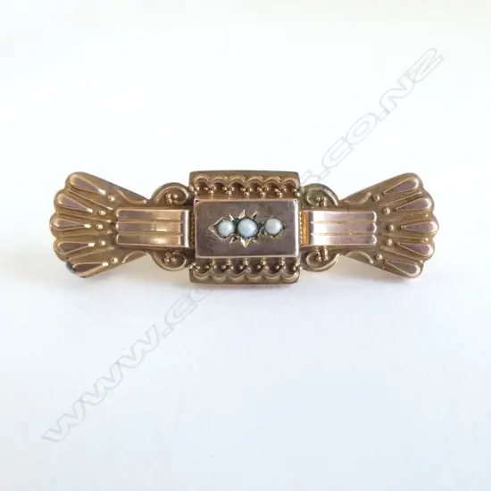 9CT BAR BROOCH W.40mm 2.6gms
