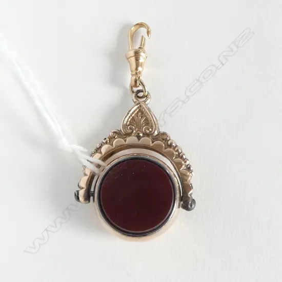 ANTIQUE 9ct CARNELIAN & BLOODSTONE SPINNER (CD8874) LEAD REPAIRS