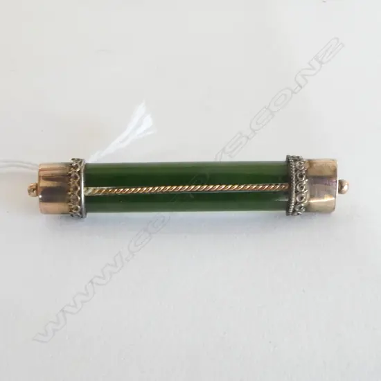 COLONIAL 9ct & POUNAMU BAR BROOCH (CD11795)