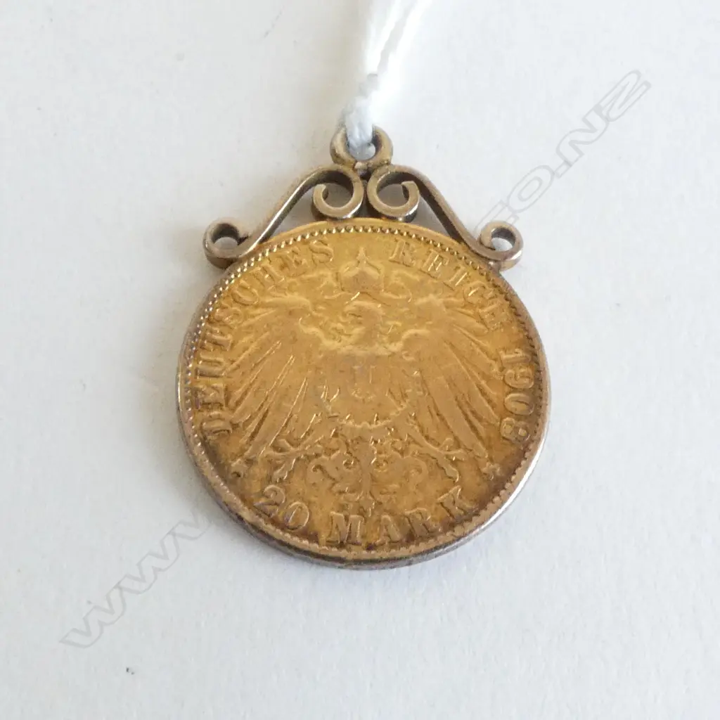 German Empire Prussia (1871 - 1918) 1908 GOLD COIN 0.900 GOLD with fixed gold scroll mount  8.5 gms Image 1++