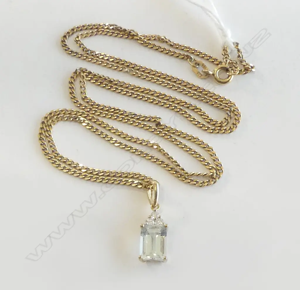 9ct YELLOW GOLD DIAMOND & AQUAMARINE PENDANT on 9ct GOLD NECKLACE 5.84gms Image 1++