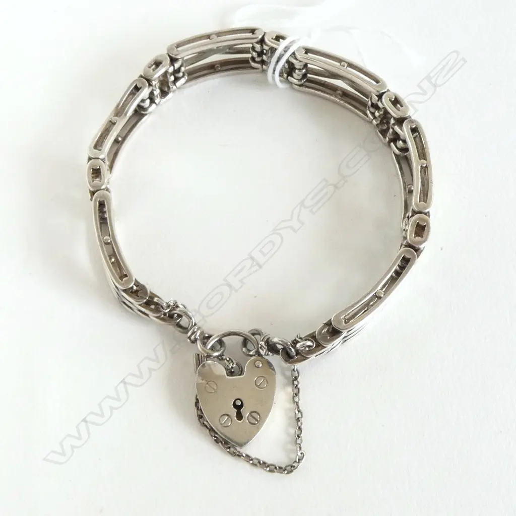 SILVER GATE BRACELET, HEART CLASP, 23gm (CD12683) Image 1++