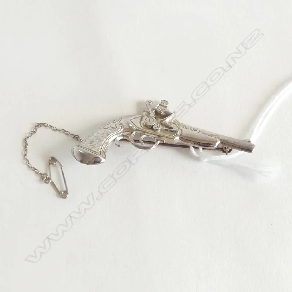 STERLING PISTOL BROOCH, 9gm (CD6315) Image 1++