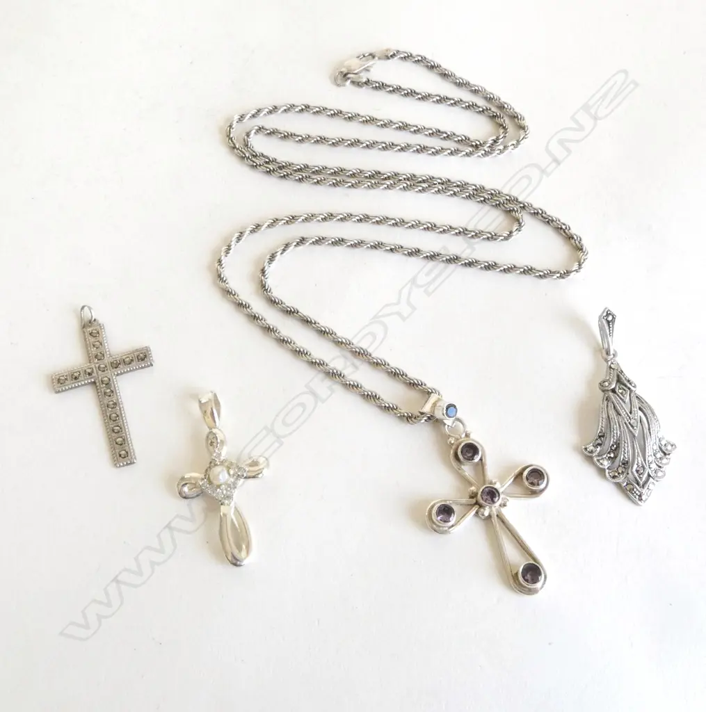 SILVER ROPE CHAIN 72cm with STONE SET CROSS & 3 OTHER SILVER PENDENTS 29.5 gms total Image 1++