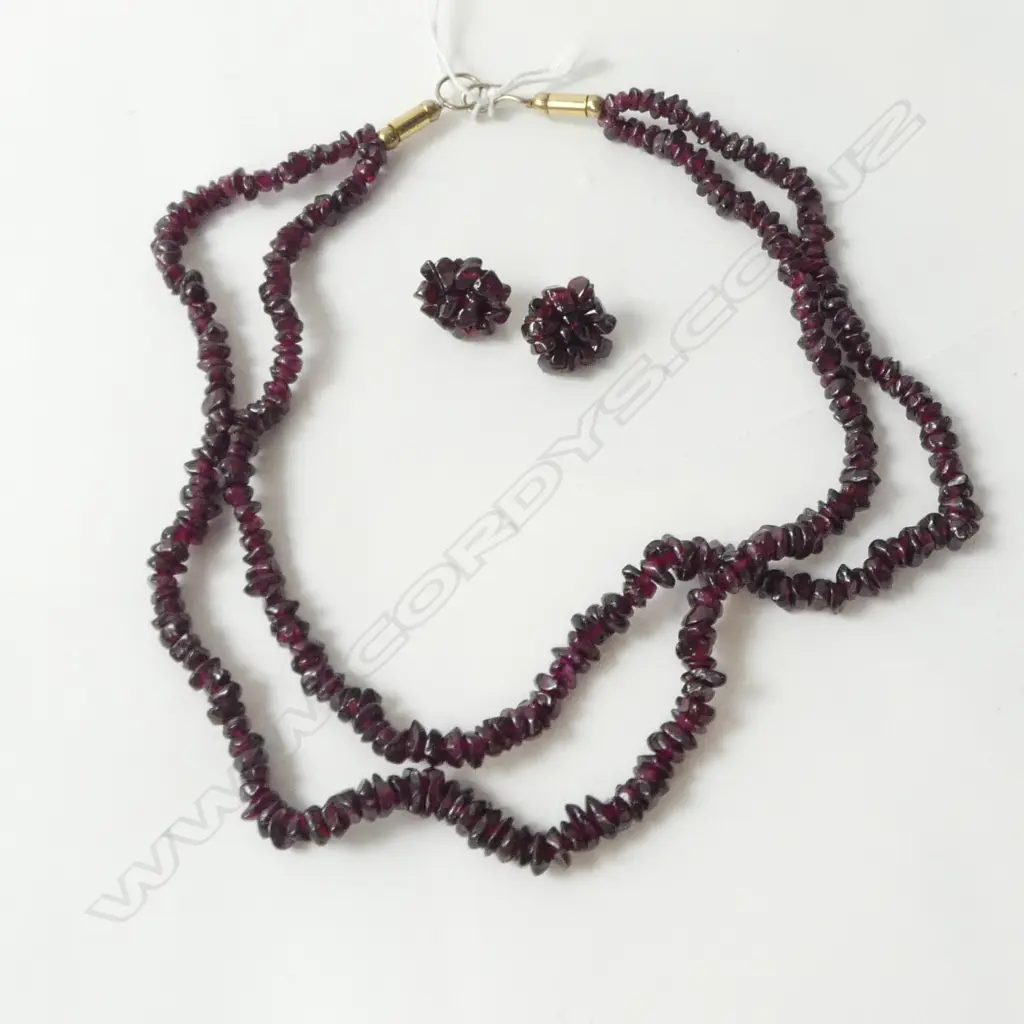 GARNET DOUBLE STRANDED NECKLACE L.460mm w. MATCHING EARINGS Image 1++
