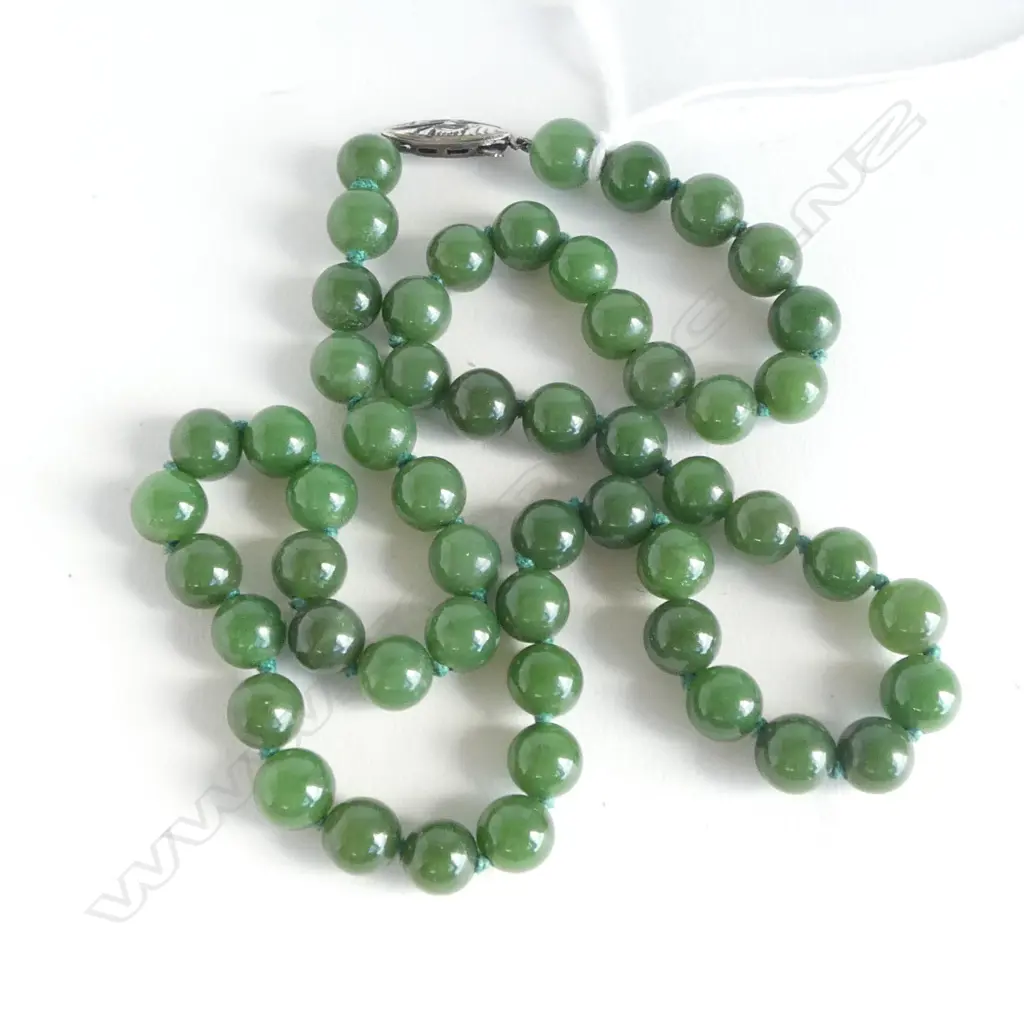 VINTAGE POUNAMU GREENSTONE BEAD NECKLACE L.460mm Image 1++