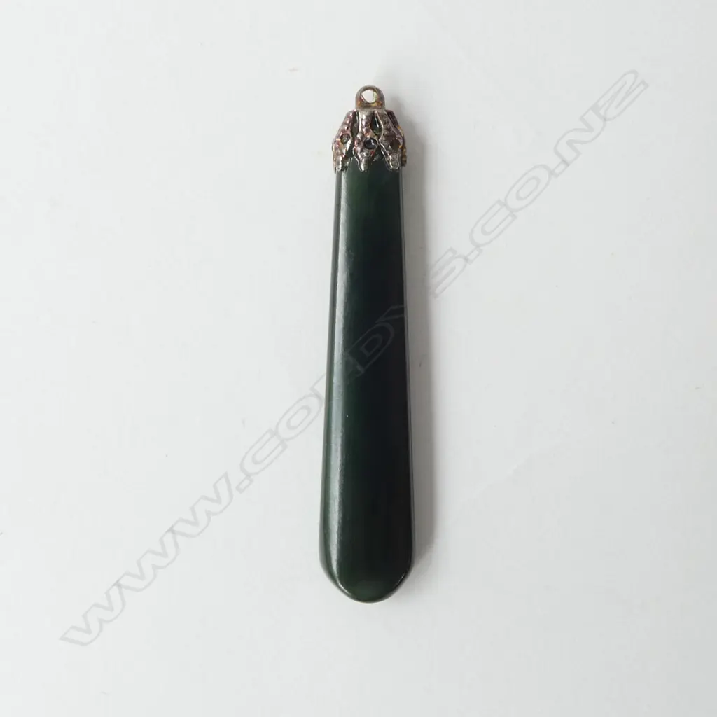VINTAGE POUNAMU PENDANT Image 1++