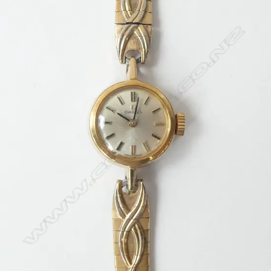 LADIES GOLD PLATED OMEGA COCKTAIL WATCH (CD8962)