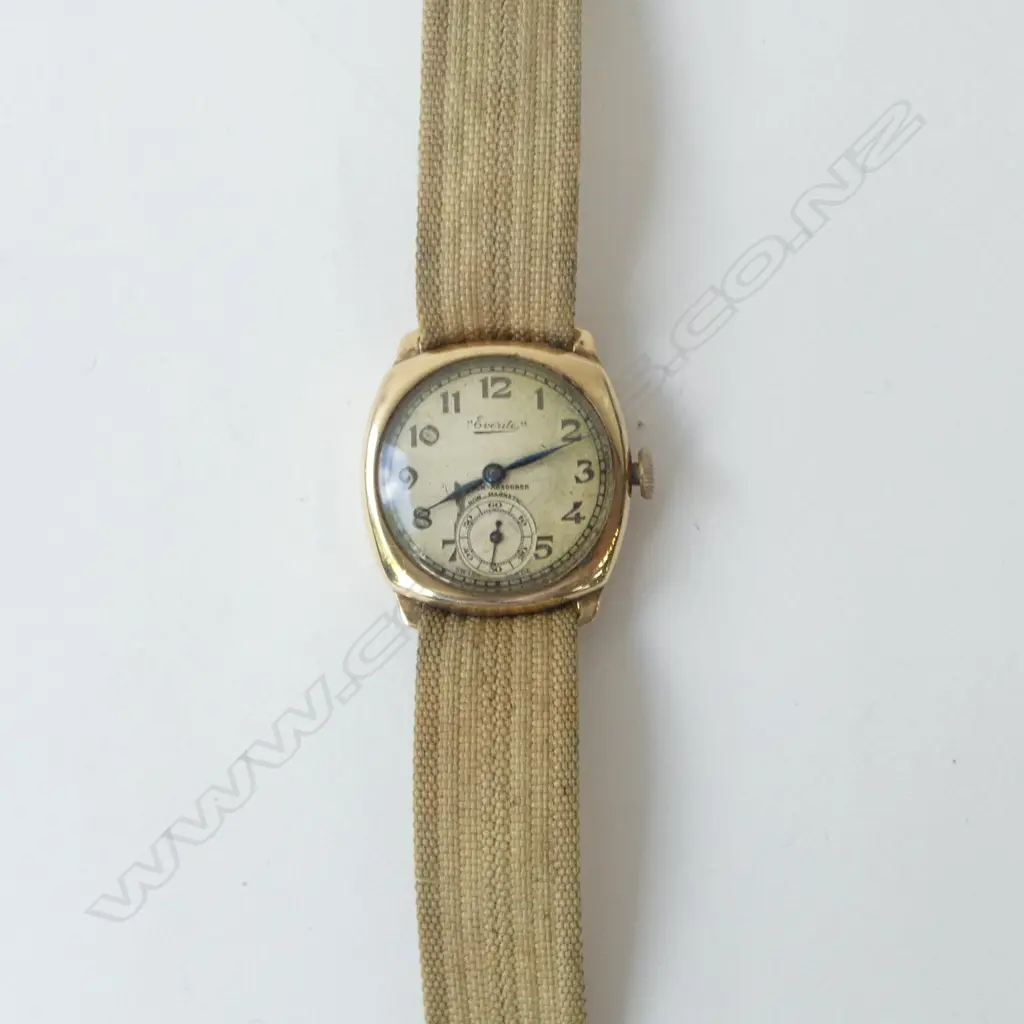 9ct EVERITE ART DECO GENTS WRISTWTCH APPARENTLY RUNNING 21.36gms without strap (Q8280J) Image 1++