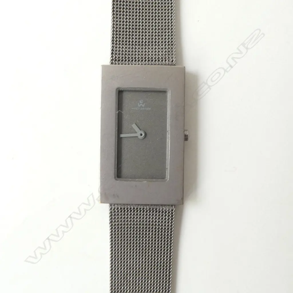 DESIGNER TITANIUM UNISEX WRISTWATCH BY WATCH PEOPLE QUARTZ WORKING  Image 1++