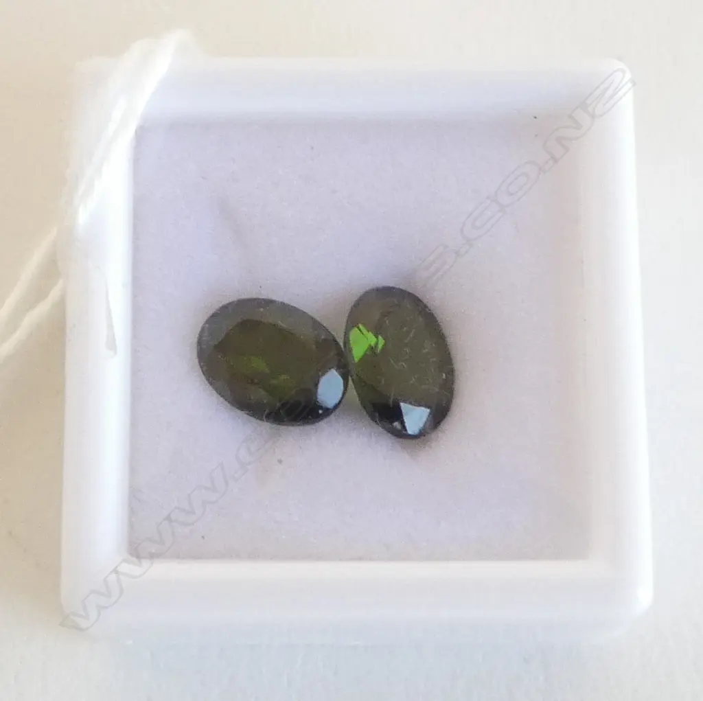 PR OVAL CUT GREEN TOURMALINES, 2.68ct Image 1++
