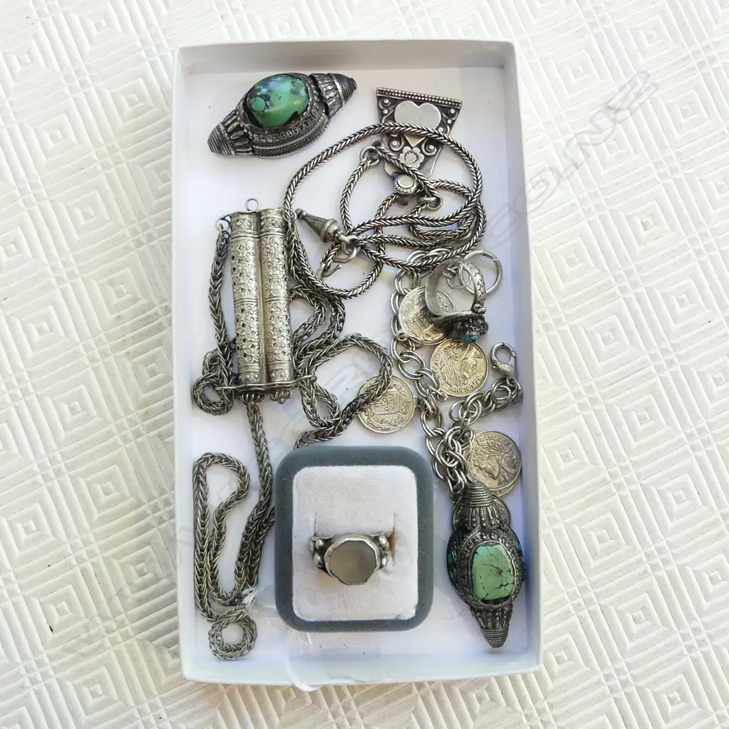 ASST INDONESIAN SILVER COSTUME/JEWELLERY; 2 RINGS etc Image 1++