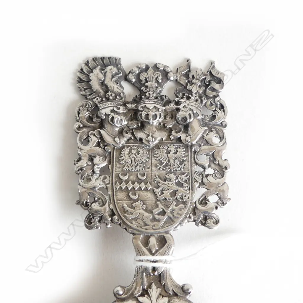 ANTIQUE CONTINENTAL SILVER TEA STRAINER, HALLMARKED, 77gm (CD12920) Image 1++