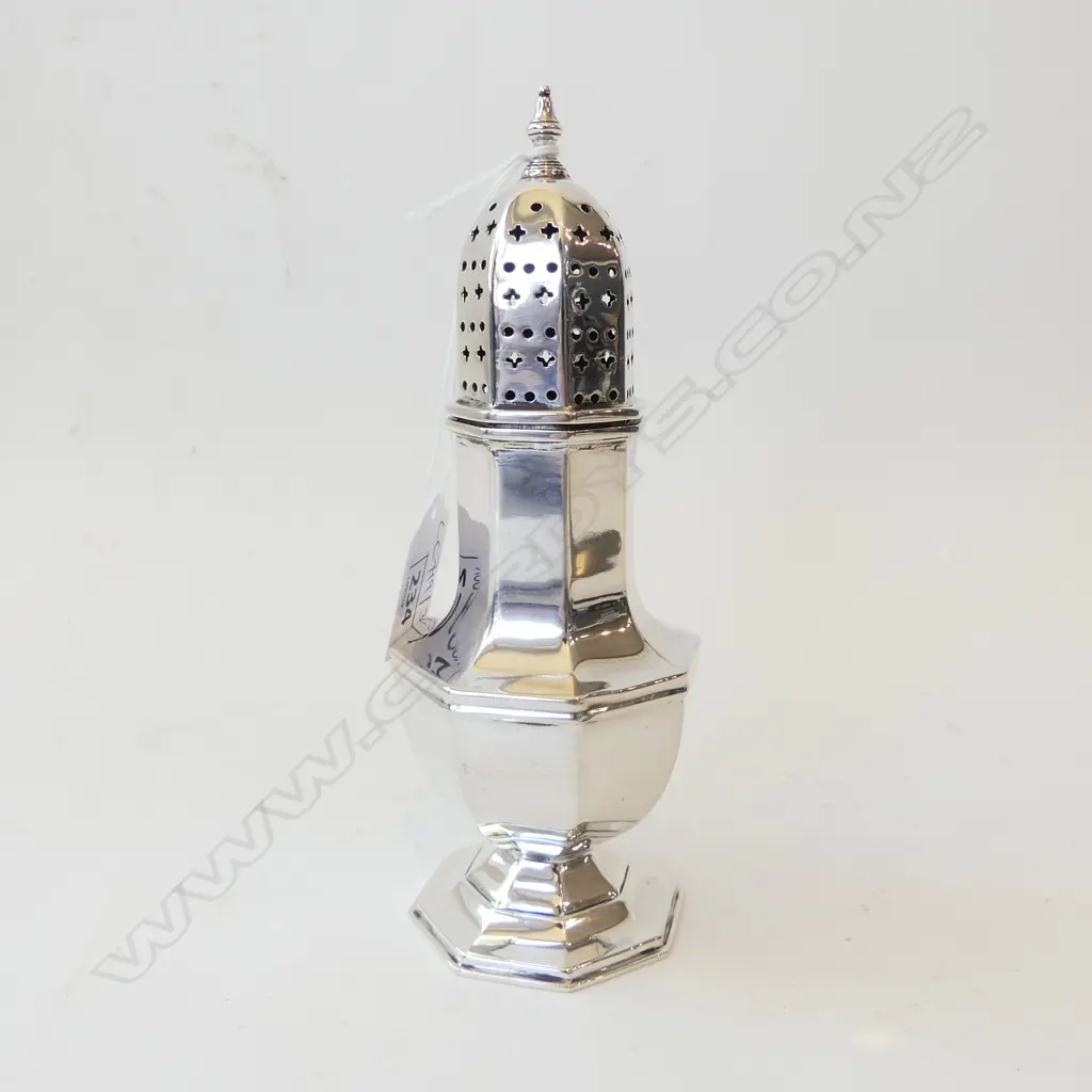 STG SILVER SUGAR SIFTER, SHEFFIELD 1949 171gms Image 1++