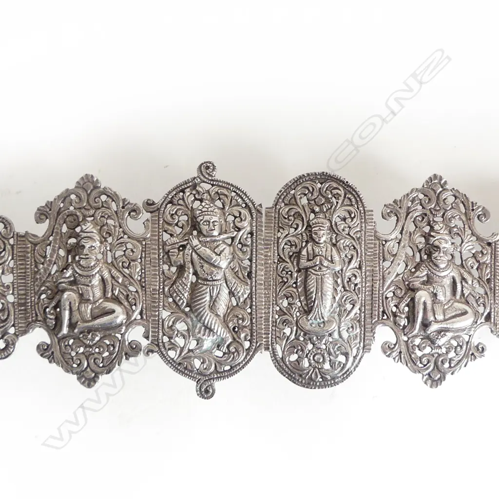 LG INDIAN SOLID SILVER ORNATE BELT BUCKLE, 236gm (CD12873) Image 1++