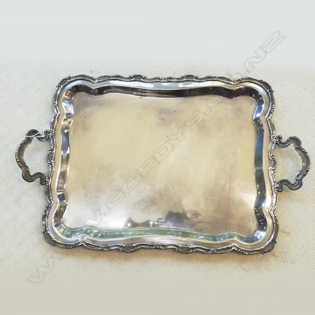 LG SILVER PLATE BUTLERS TRAY 640x400mm Image 1++
