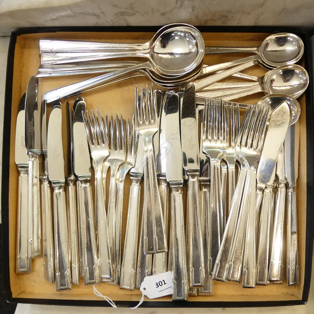 56PC WALKER & HALL ART DECO CUTLERY SET 8 PLACE SETTING SILVER PLATED  Image 1++