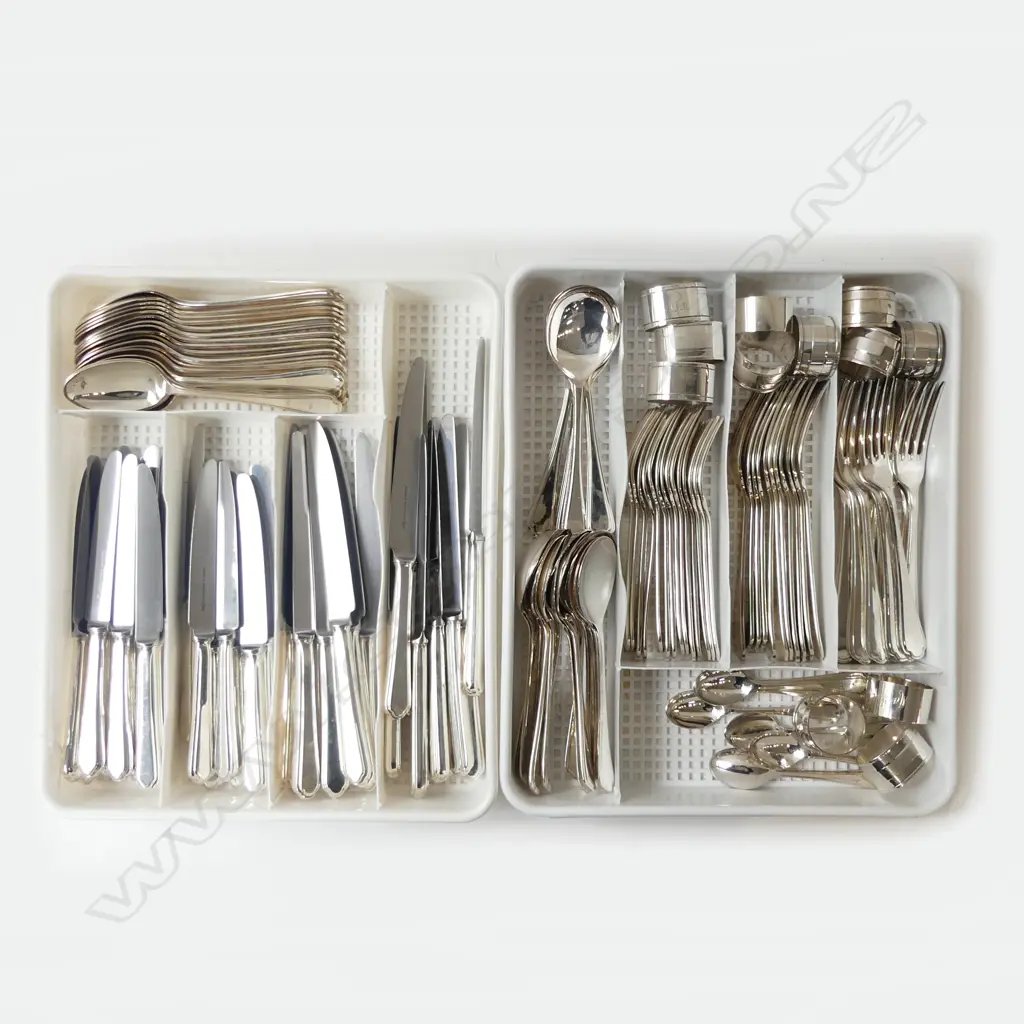 WALKER & HALL ST. JAMES PATTERN SILVER PLATE CUTLERY Image 1++