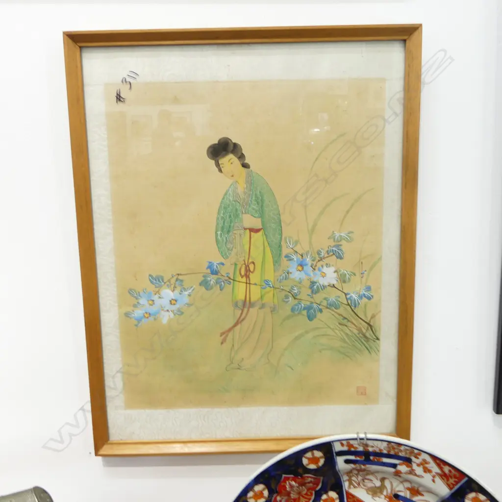 2 FRAMED FINE CHINESE WATERCOLOURS ON SILK the elegant women w botanical highlights 375 x 300mm Image 1++