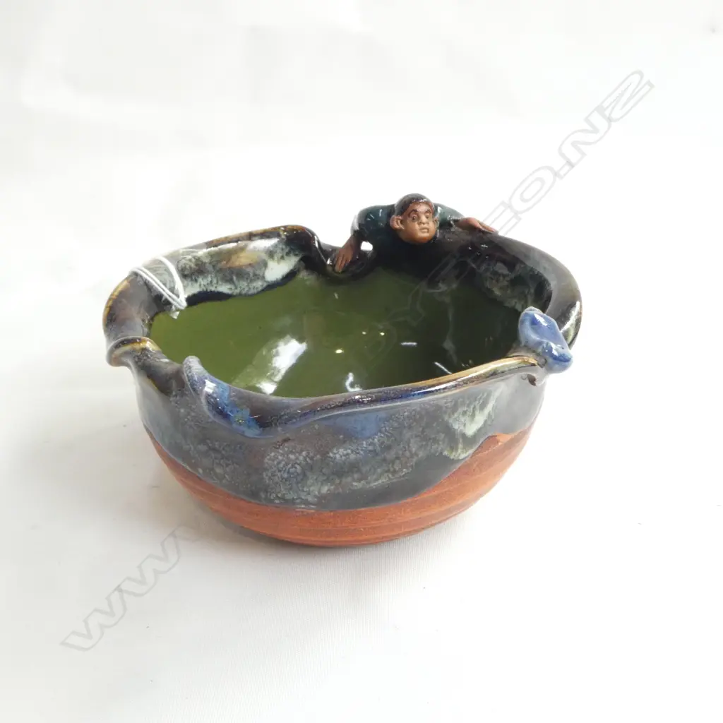 JAPANESE SUMIDA GAWA POTTERY BOWL 135mm dia Image 1++