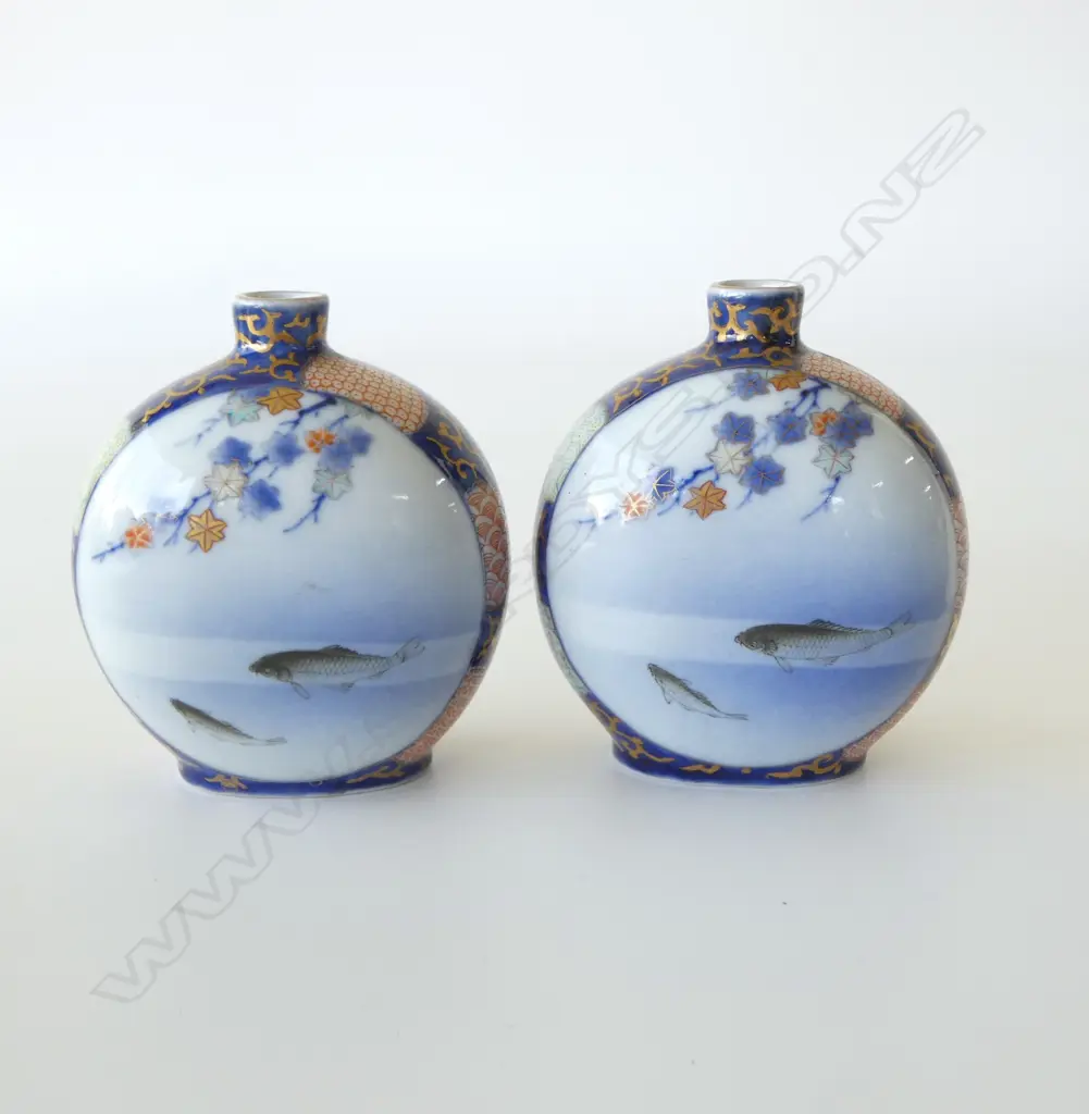 PR ORIENTAL VASES H.100mm + INDONESIAN BONE CARVING H.215mm Image 1++