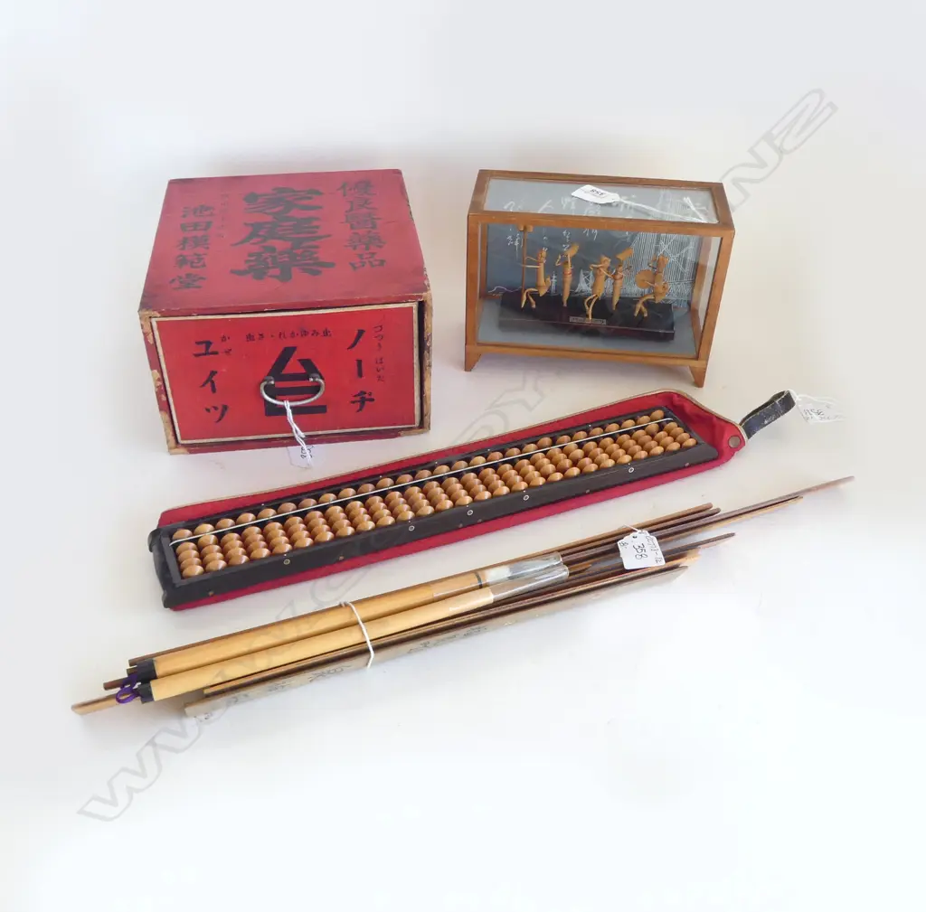 VINTAGE JAPANESE GLASS CASED BAMBOO FIGS IN RED CEDAR BOX, ROSEWOOD ABACUS IN CASE & 9 1950's JAPANESE RULERS Image 1++