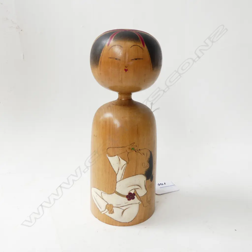 DECORATIVE MID CENTURY KOKESHI DOLL SIGNED H175MM Image 1++