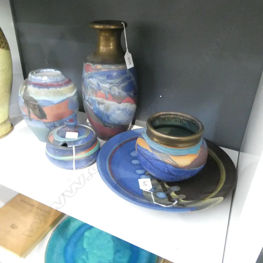 NZ STUDIO POTTERY MARKED PLATE w. 3 DAVID HUFFMAN VASES & STORAGE JAR H.290mm (5) Image 1++