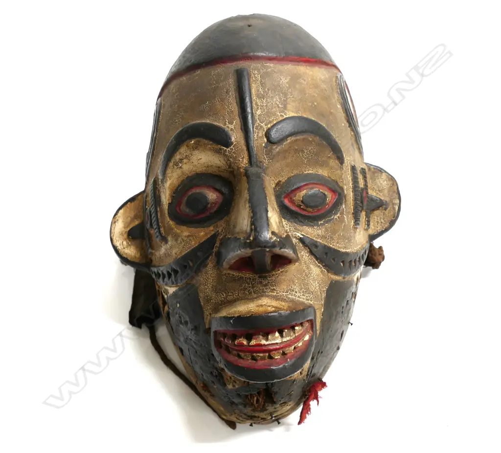 AFRICAN GHANA CARVED WOODEN MASK H.230mm. Provenance: From the Hans Jurgen van Oort estate collection. Ex. Ghana c1970's Image 1++