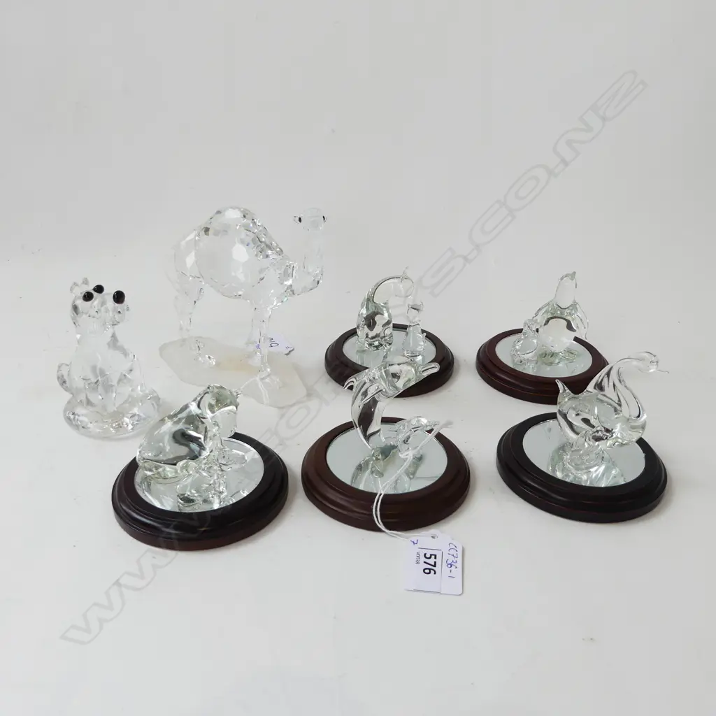 5 'A MOTHER'S LOVE' BLOWN GLASS FIGURINES w. LG CRYSTAL CAMEL H.115mm & DOG  Image 1++