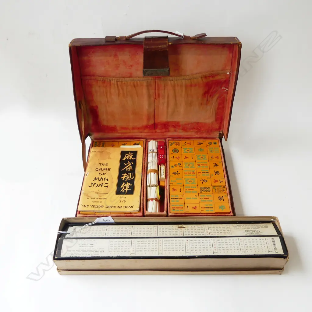 VINTAGE LEATHER CASED MAHJONG SET w. BOXED Orig. STANDS Image 1++