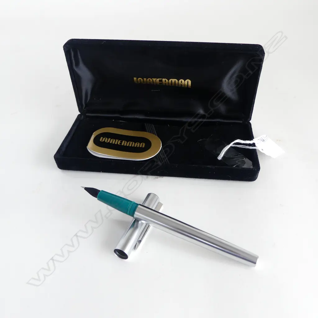 VINTAGE WATERMAN FRANCE FOUNTAIN PEN UNUSED IN CASE WITH LABEL Image 1++