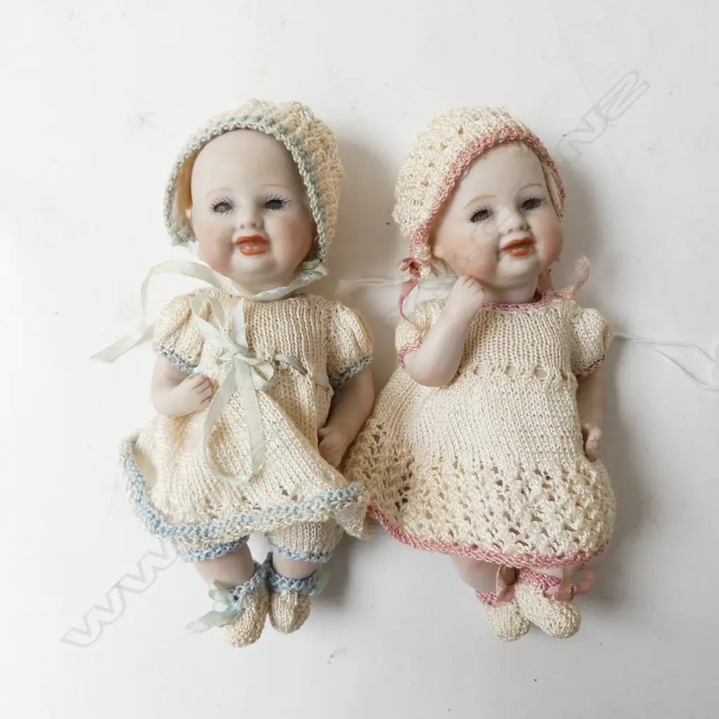 PR OF BISQUE BABY DOLLS NZ POTTER L125MM Image 1++