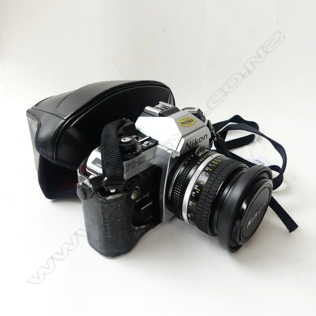 NIKON FG20 35MM CAMERA  Image 1++